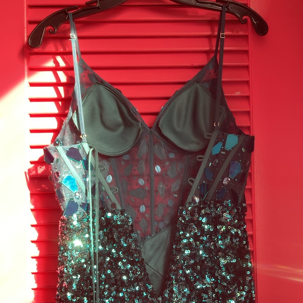 JASZ COUTURE PROM DRESS SIZE 4 - Picture 10 of 15